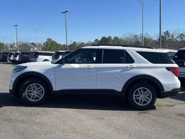 New 2026 Star White Metallic Tri-Coat Ford Active image 17