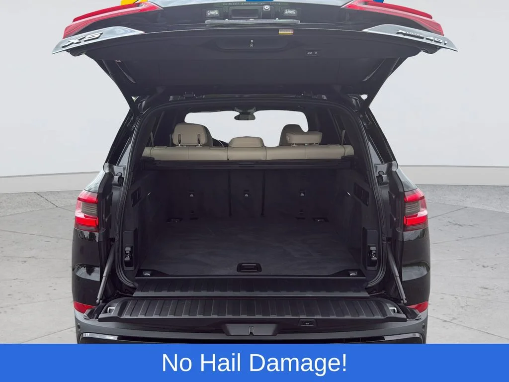 Used 2019 Black BMW xDrive40i image 24