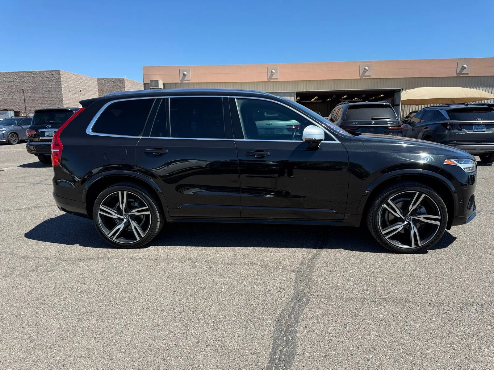 Used 2019 Onyx Black Volvo T6 R-Design image 3