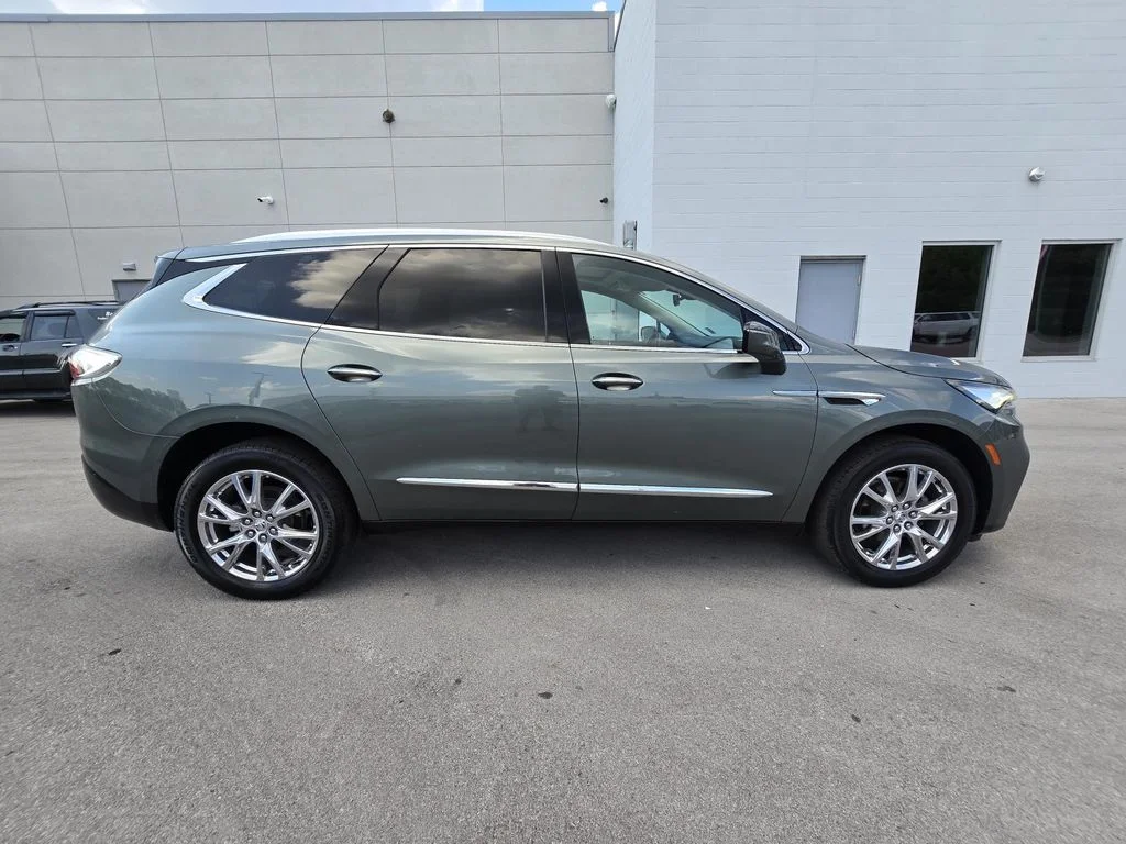 Certified Used 2023 Includes Pitch Dark Night lower exterior accent color.) Buick Essence image 8