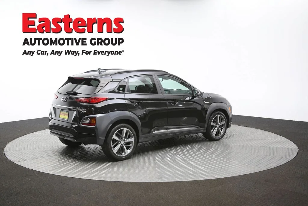 Used 2020 Black Hyundai Limited image 43
