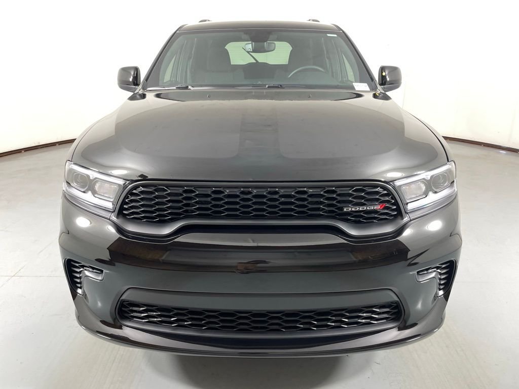 New 2026 Diamond Black Clear-Coat Exterior Paint Dodge GT image 3