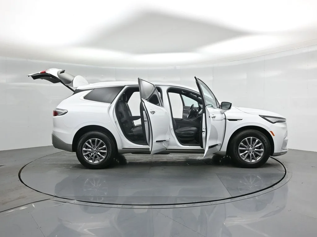 Used 2024 White Buick Premium Group image 5
