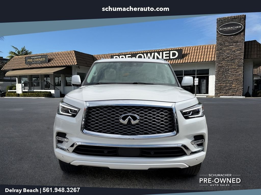 Used 2024 White INFINITI LUXE image 2