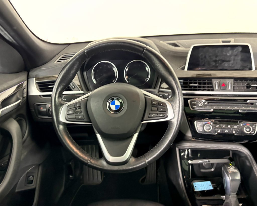 Used 2018 White BMW xDrive28i image 8