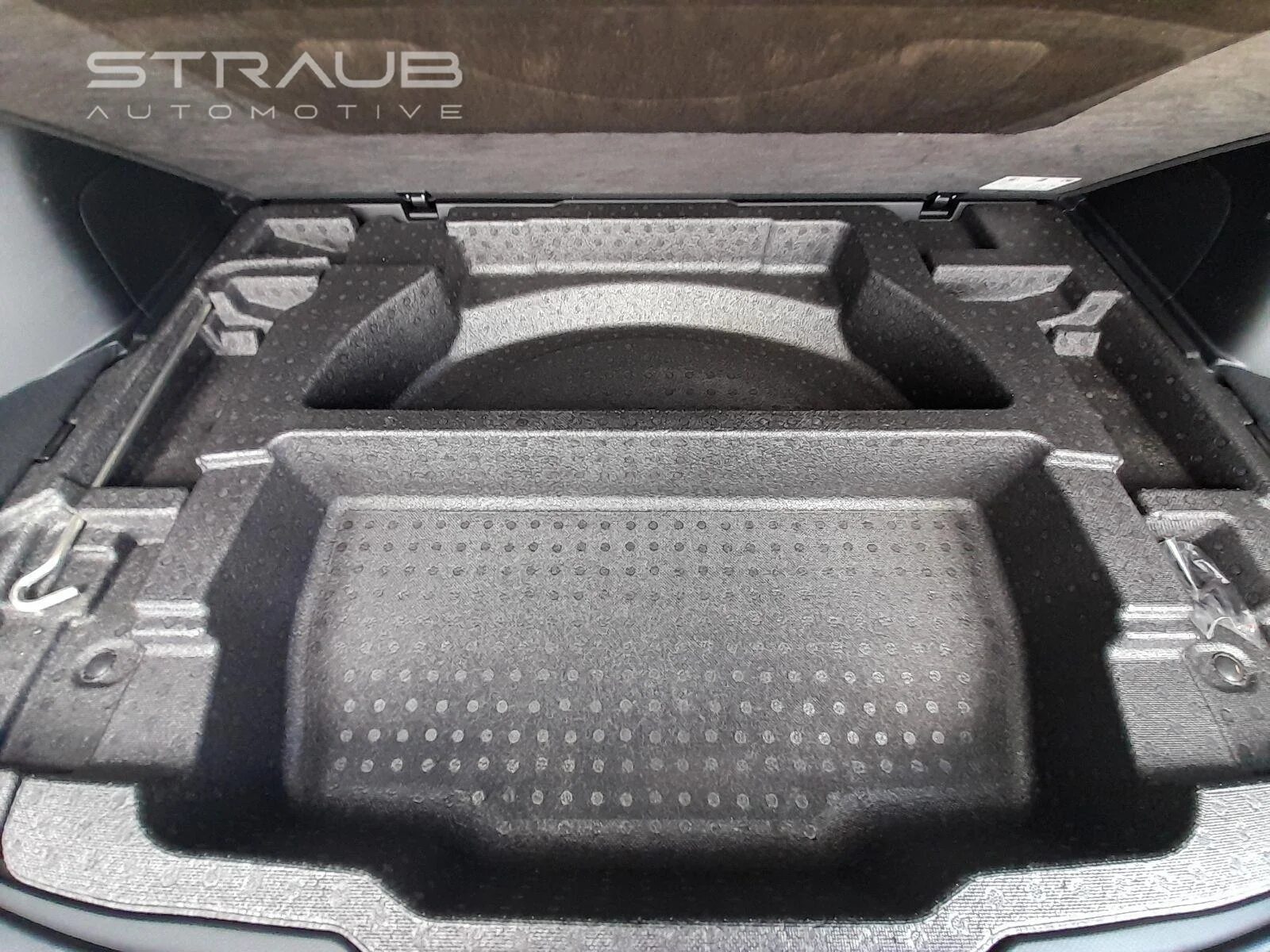 Used 2019 Crystal White Pearl Subaru Limited image 53