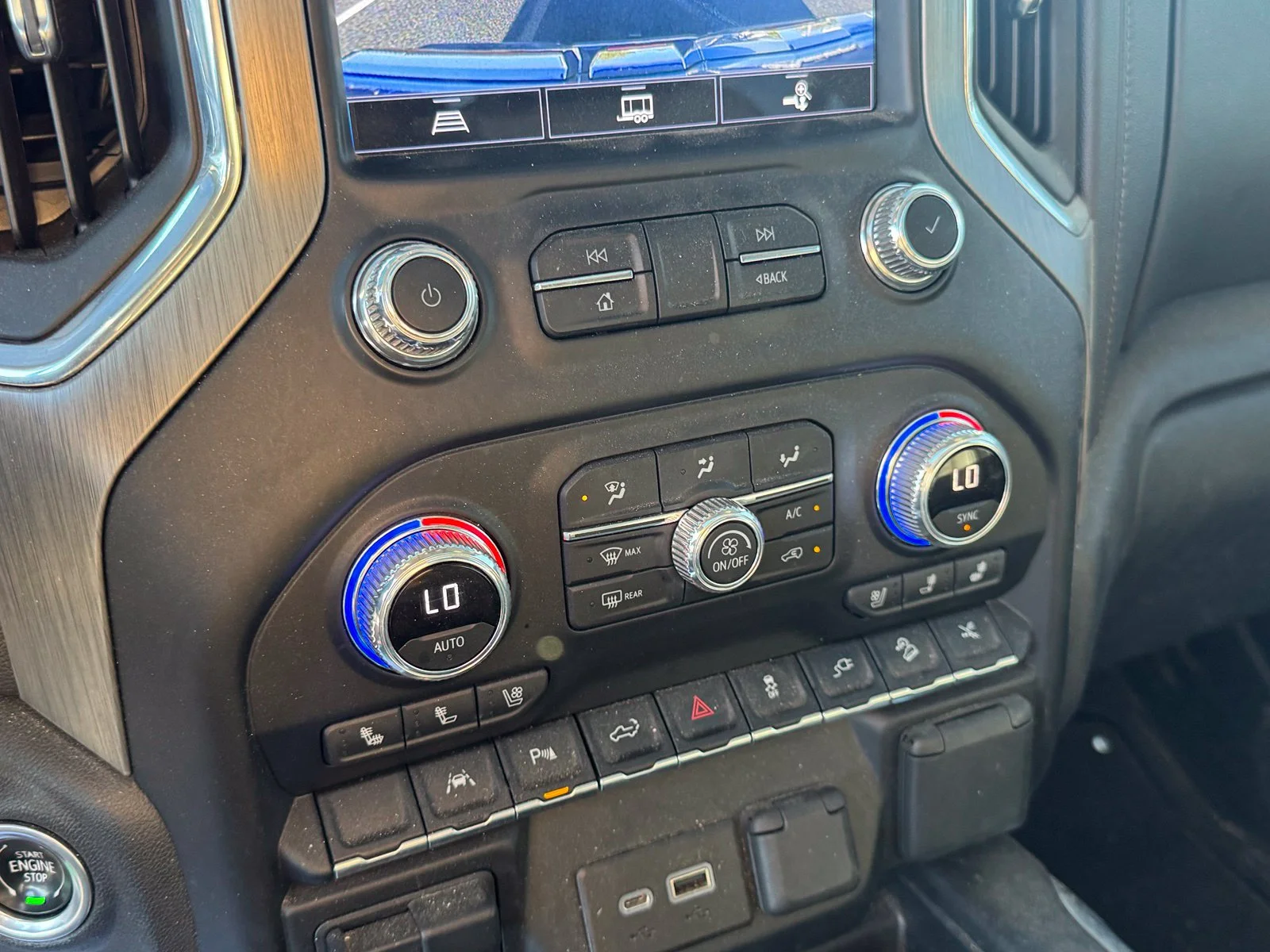 Used 2021 Gray GMC Denali image 21