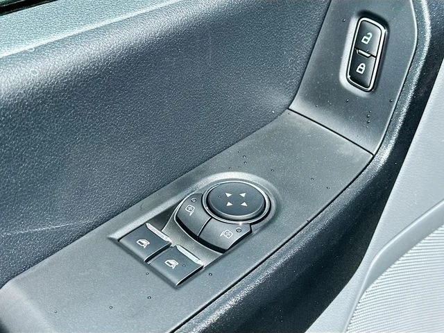 New 2025 Oxford White Ford XL image 12