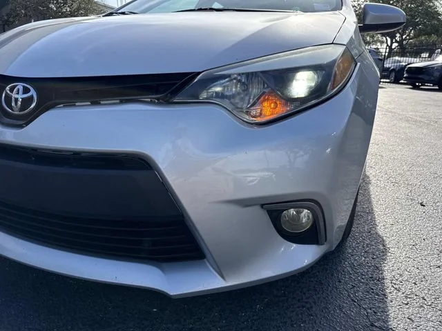Used 2014 Silver Toyota L image 10