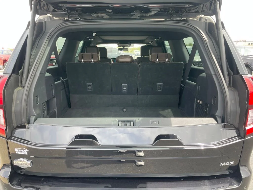 Used 2025 Black Metallic Ford King Ranch image 40