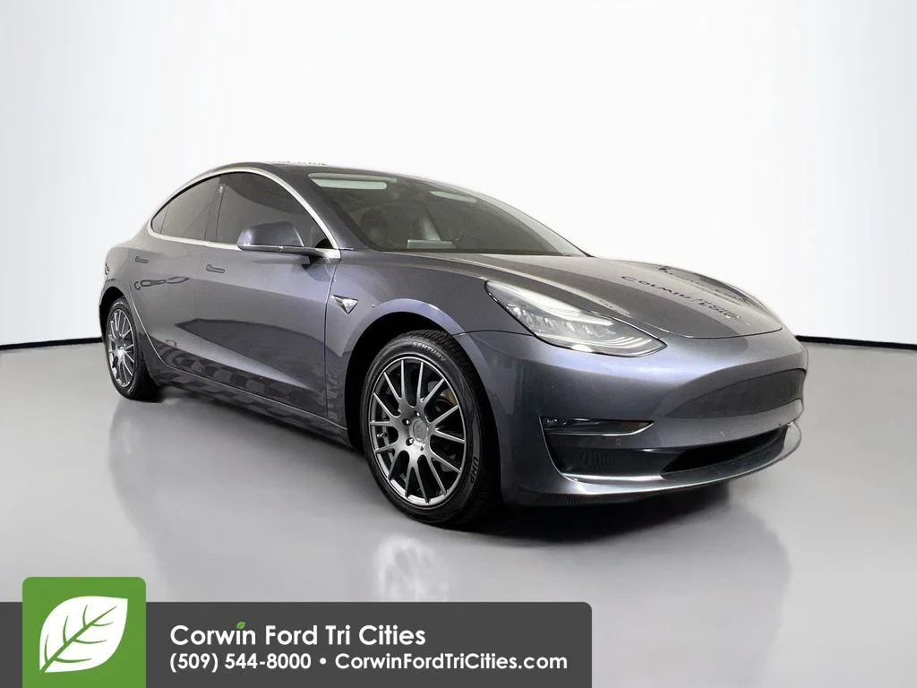 2018 Tesla Model 3 Long Range Dual Motor All-Wheel Drive's photo