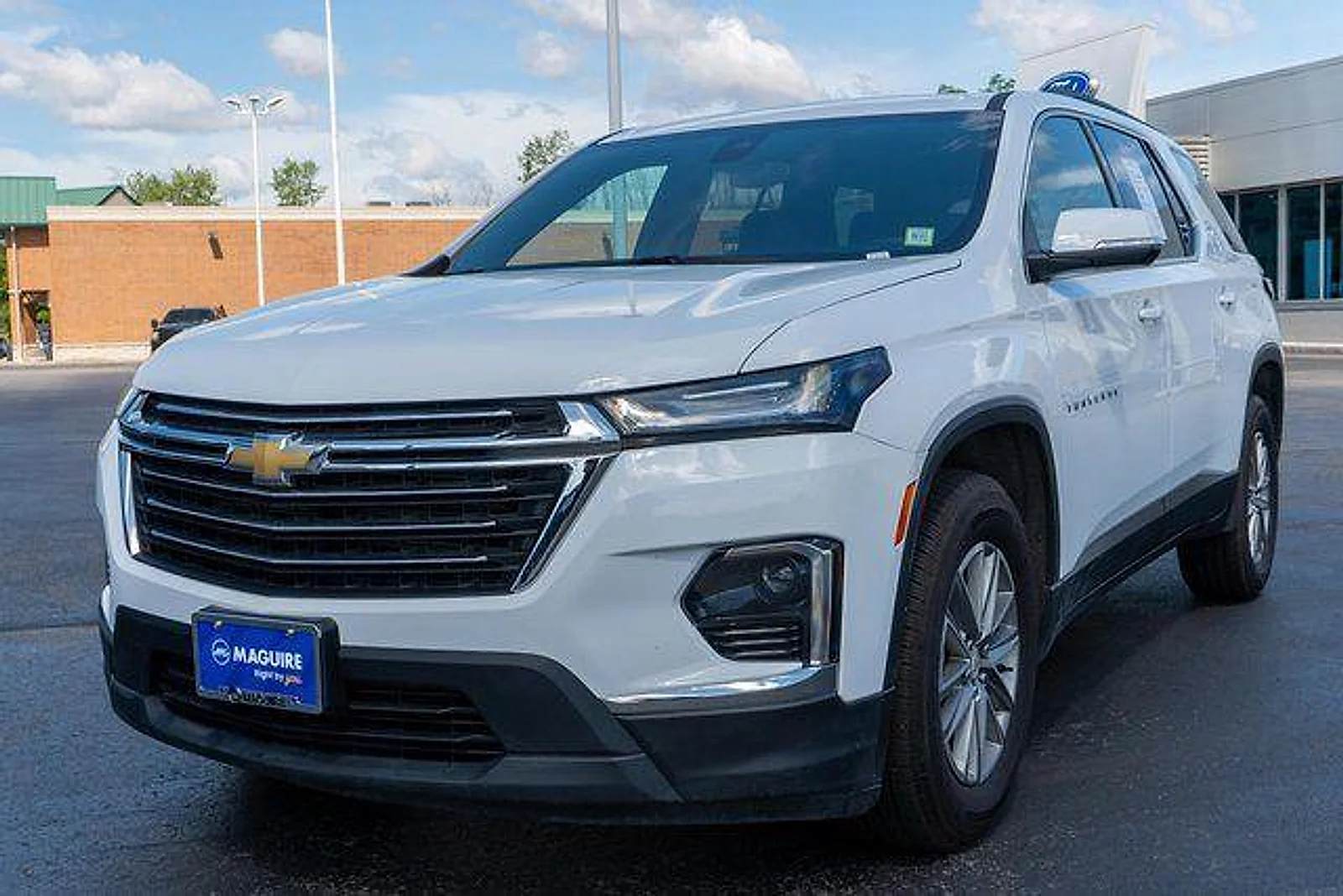 Used 2023 Summit White Chevrolet AWD LT Cloth image 2