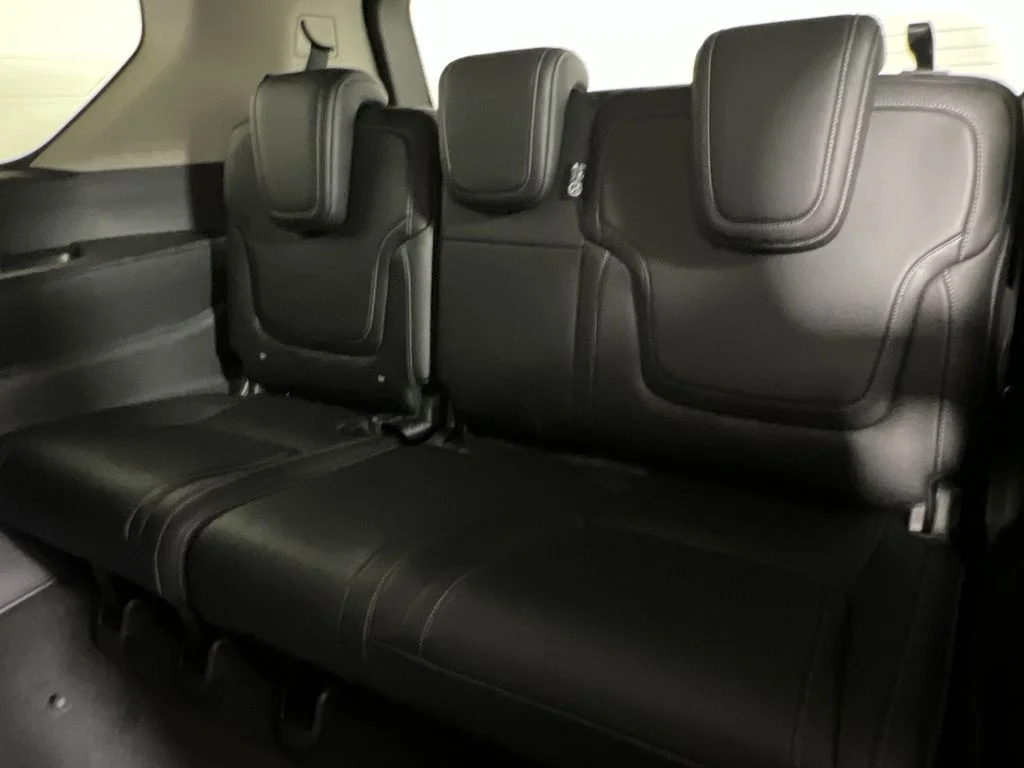2025 Nissan Armada SV - Photo 25