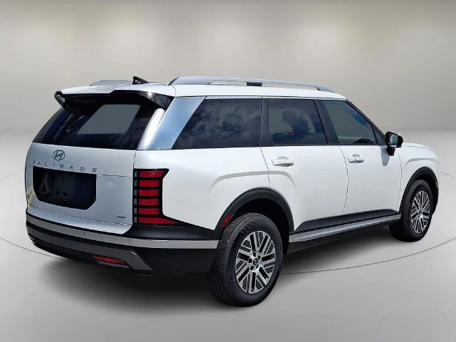 New 2026 White Hyundai SEL image 2