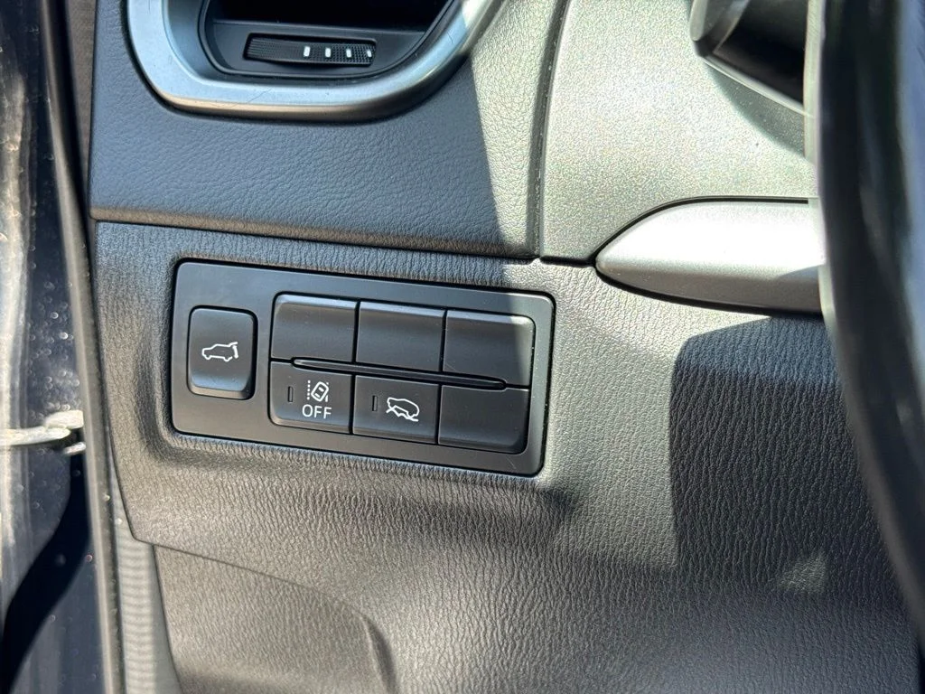 Used 2023 Blue Mazda Touring Plus image 14