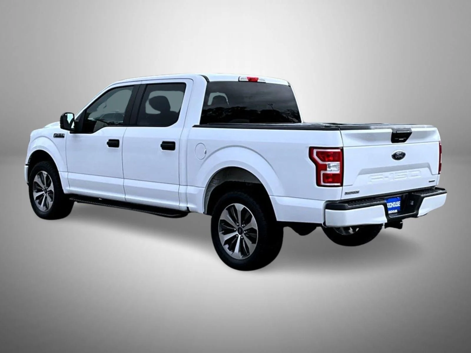 Used 2019 White Ford XL image 7