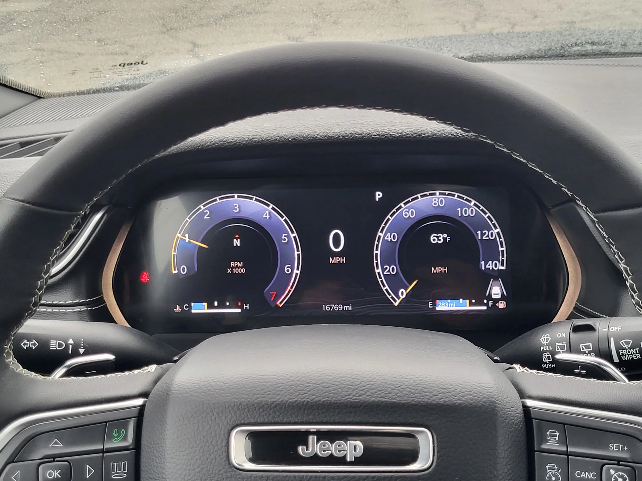 Used 2025 Diamond Black Crystal Pearlcoat Jeep Altitude X image 12