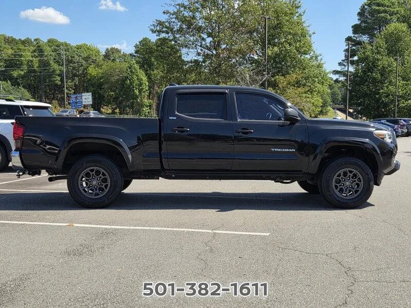 Used 2018 Midnight Black Metallic TOYOTA SR5 DOUBLE CAB 6