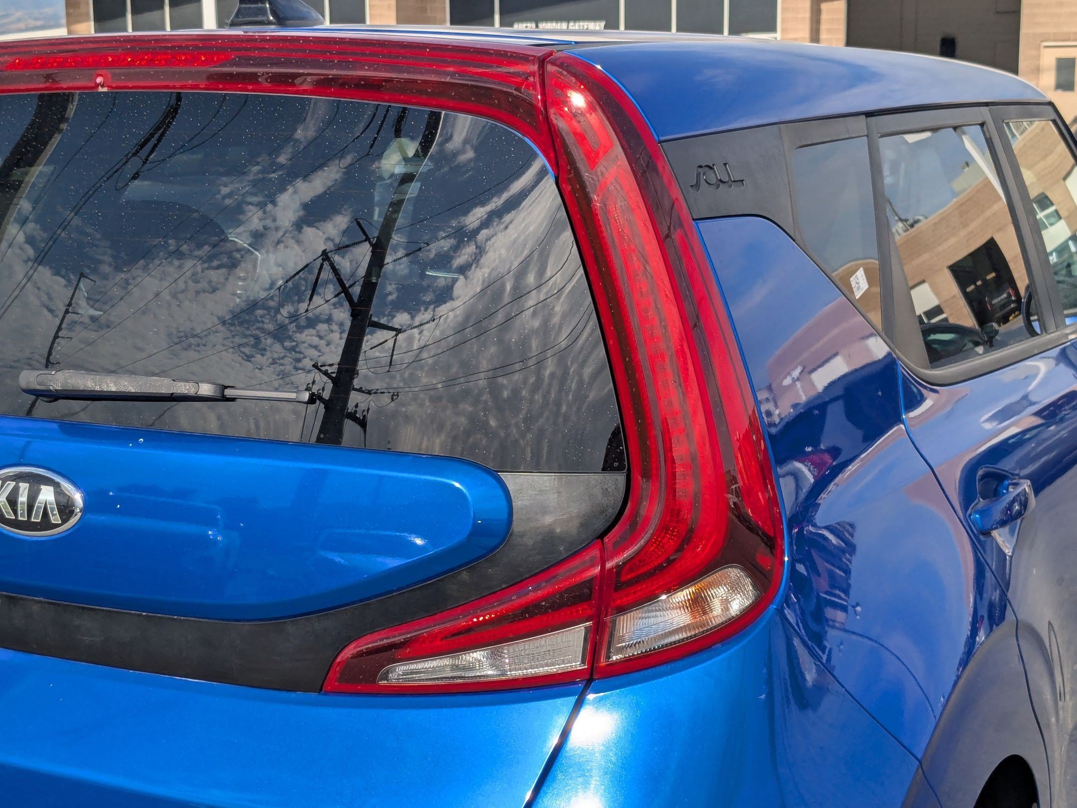 Used 2020 Neptune Blue Kia EX image 11