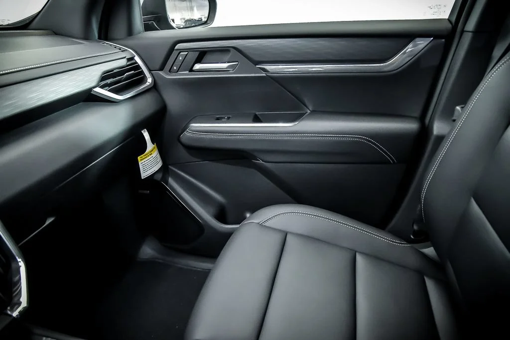 2027 GMC Acadia Elevation - Photo 16