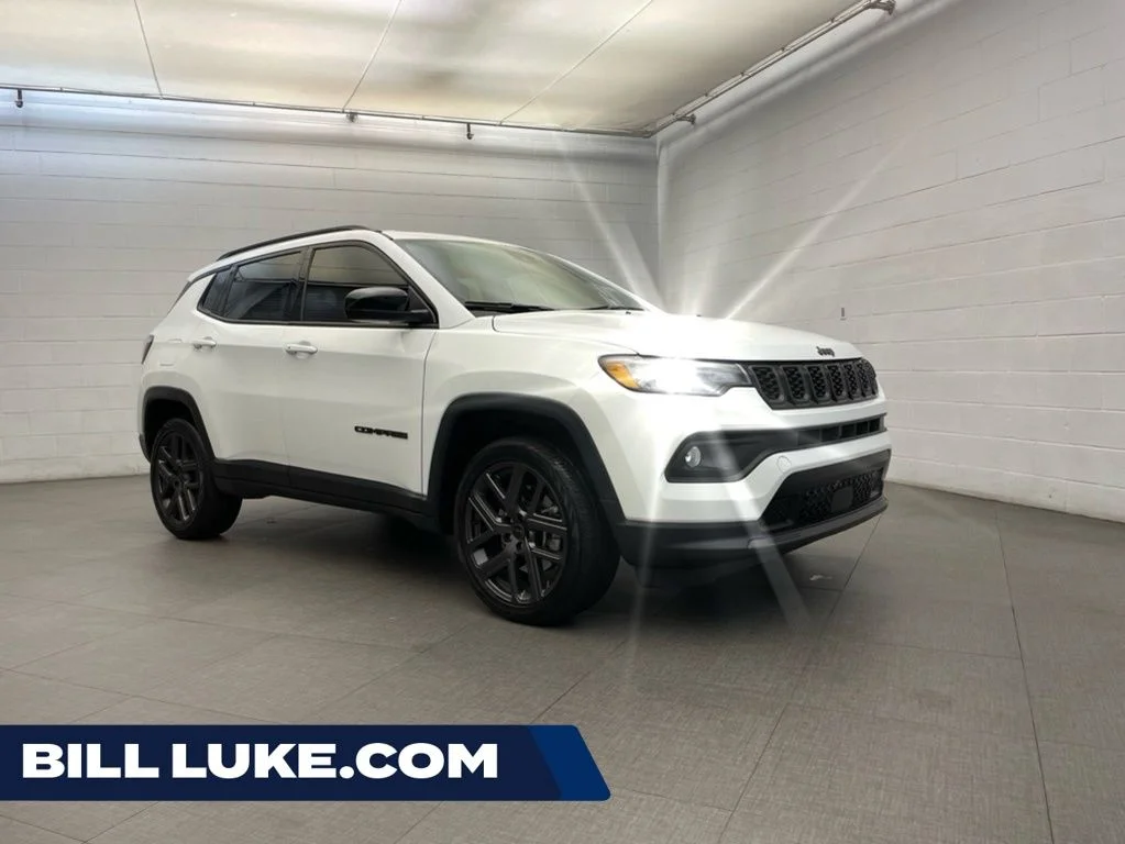 New 2026 White Jeep Latitude image 1