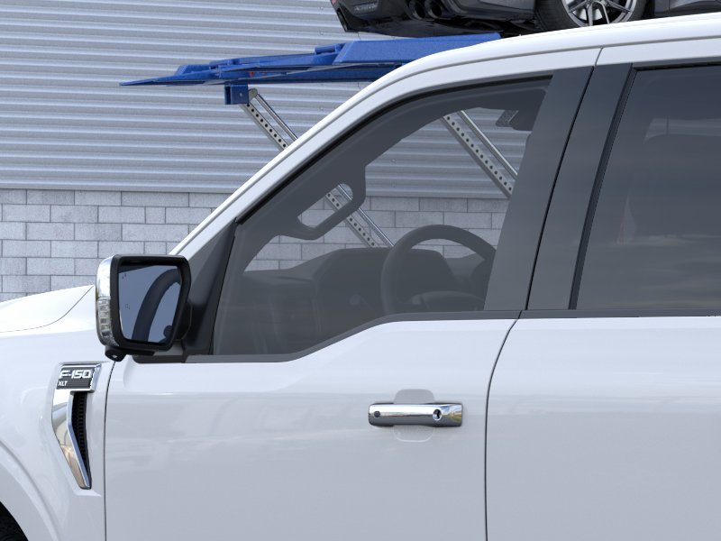 New 2026 Oxford White Ford XLT image 42