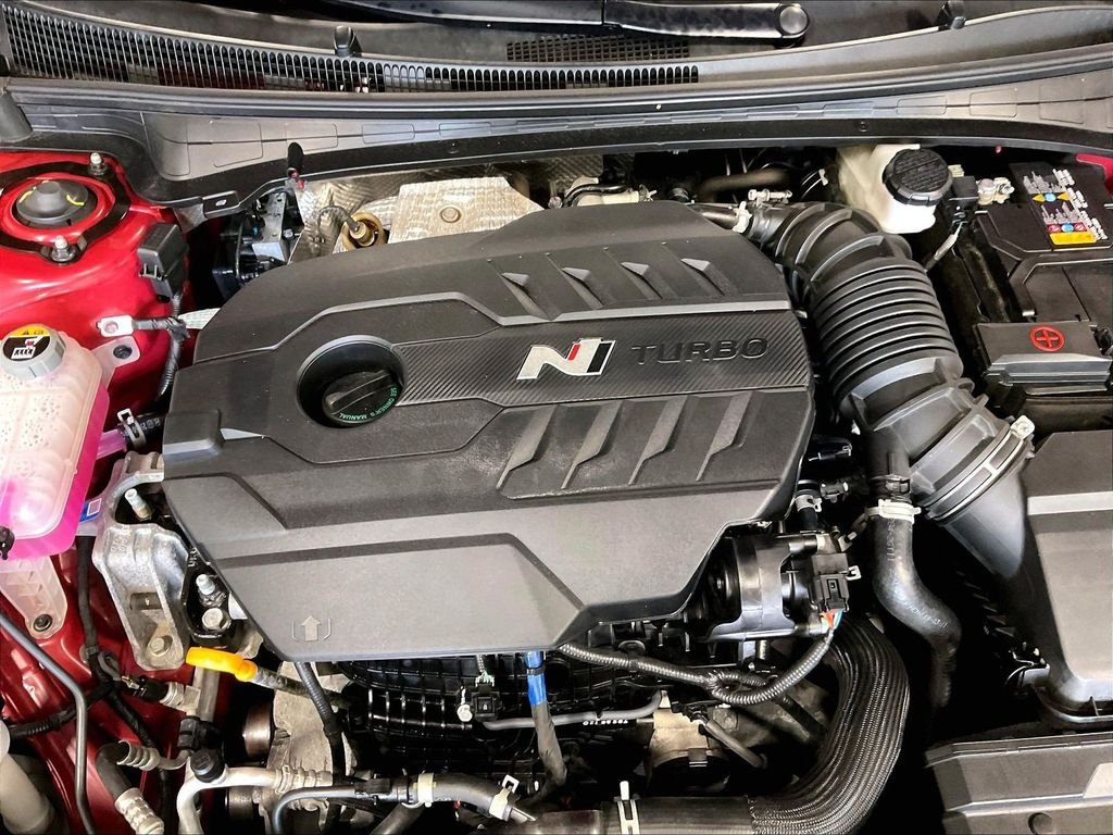 Used 2025 Red Hyundai Base image 30