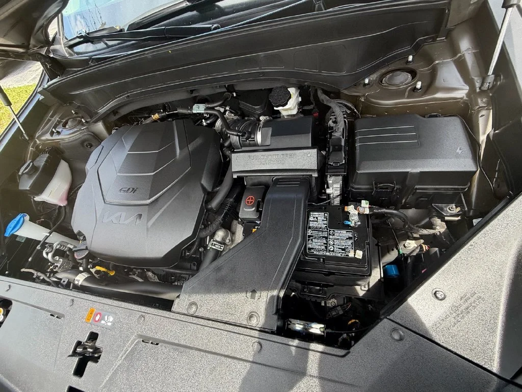 Used 2024 Green Kia S image 22