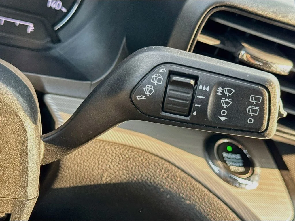 Used 2020 Brown Ford XLT image 14