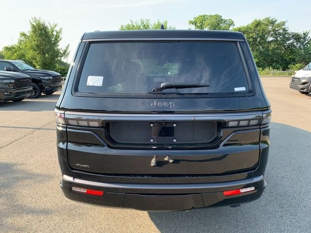 New 2026 High Gloss Black Jeep Summit Obsidian image 3