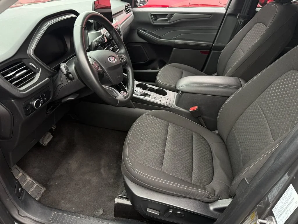 Used 2024 Gray Ford Active image 25