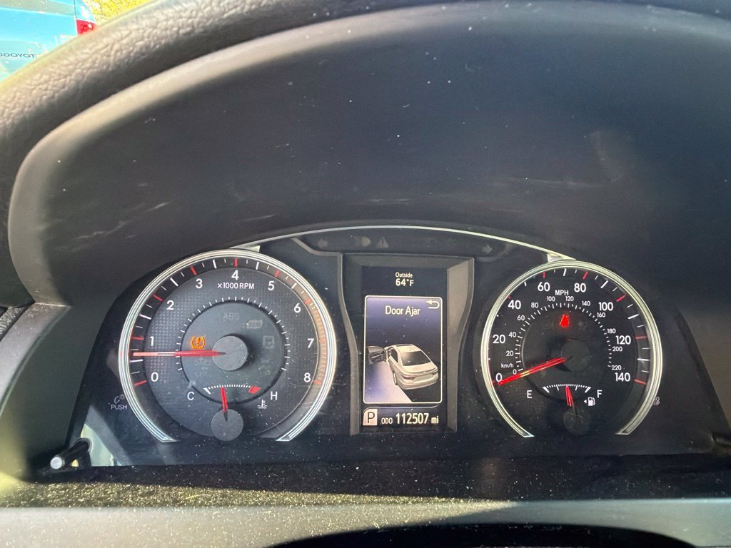 Used 2017 White Toyota SE image 3