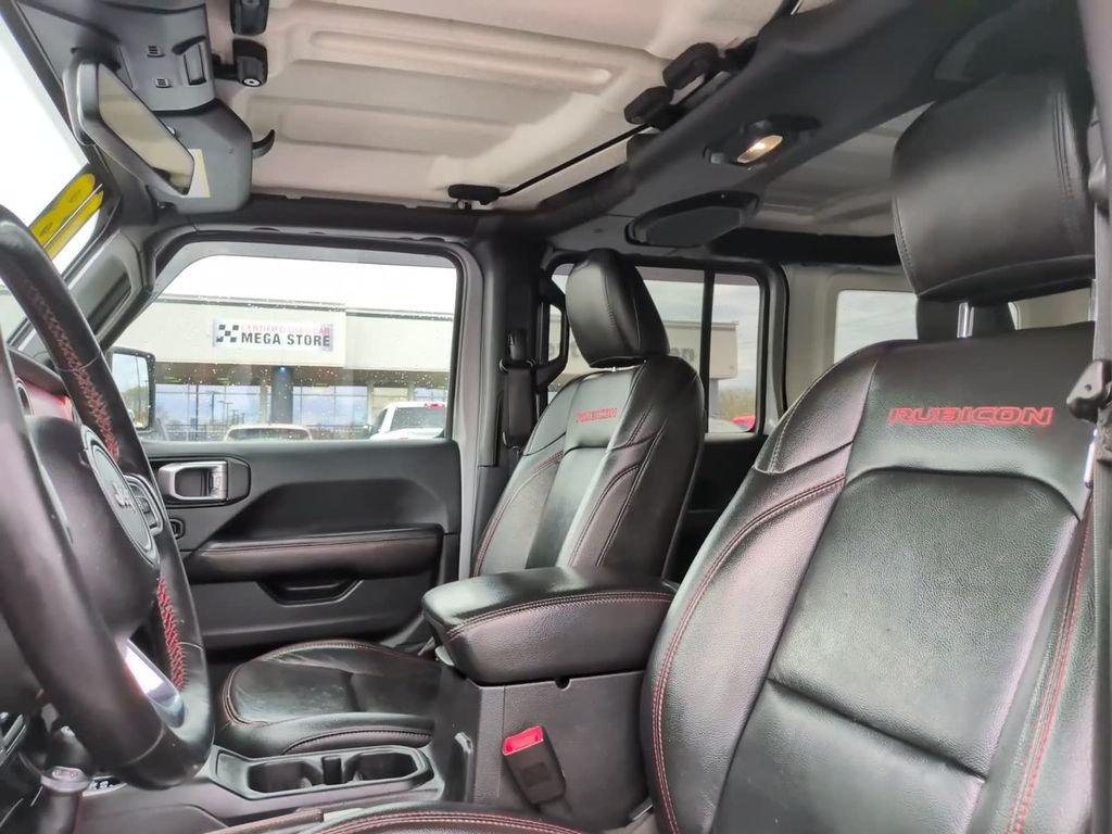 Certified Used 2018 Silver Jeep Unlimited Rubicon image 30