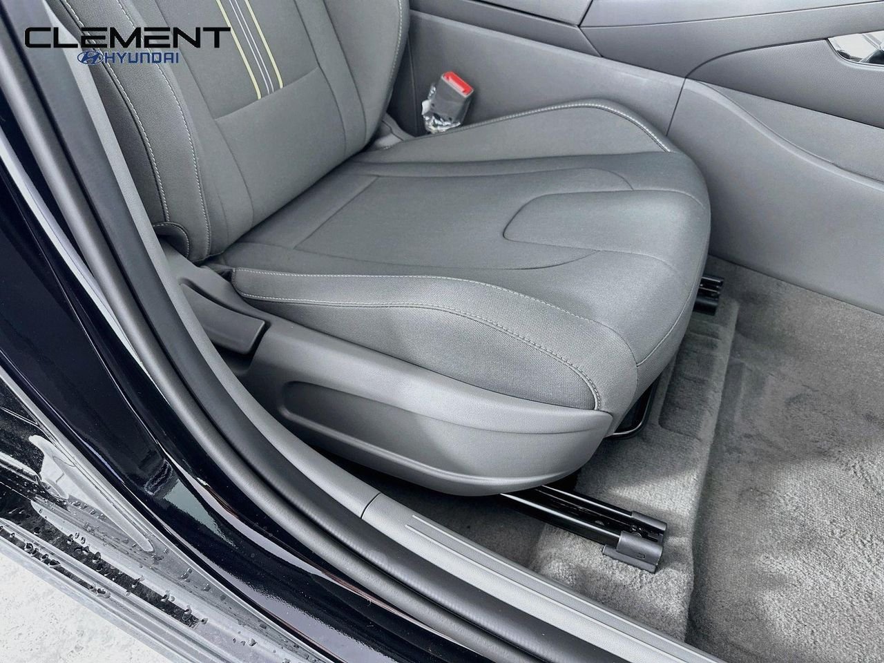 New 2026 Black Hyundai SEL Sport image 27