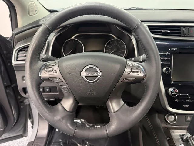 Used 2024 Gray Nissan Platinum image 17