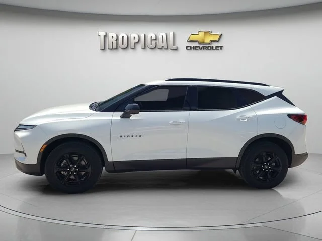 New 2026 Summit White Chevrolet 2LT image 2
