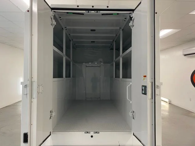 New 2025 Oxford White Ford E-350 SRW image 8
