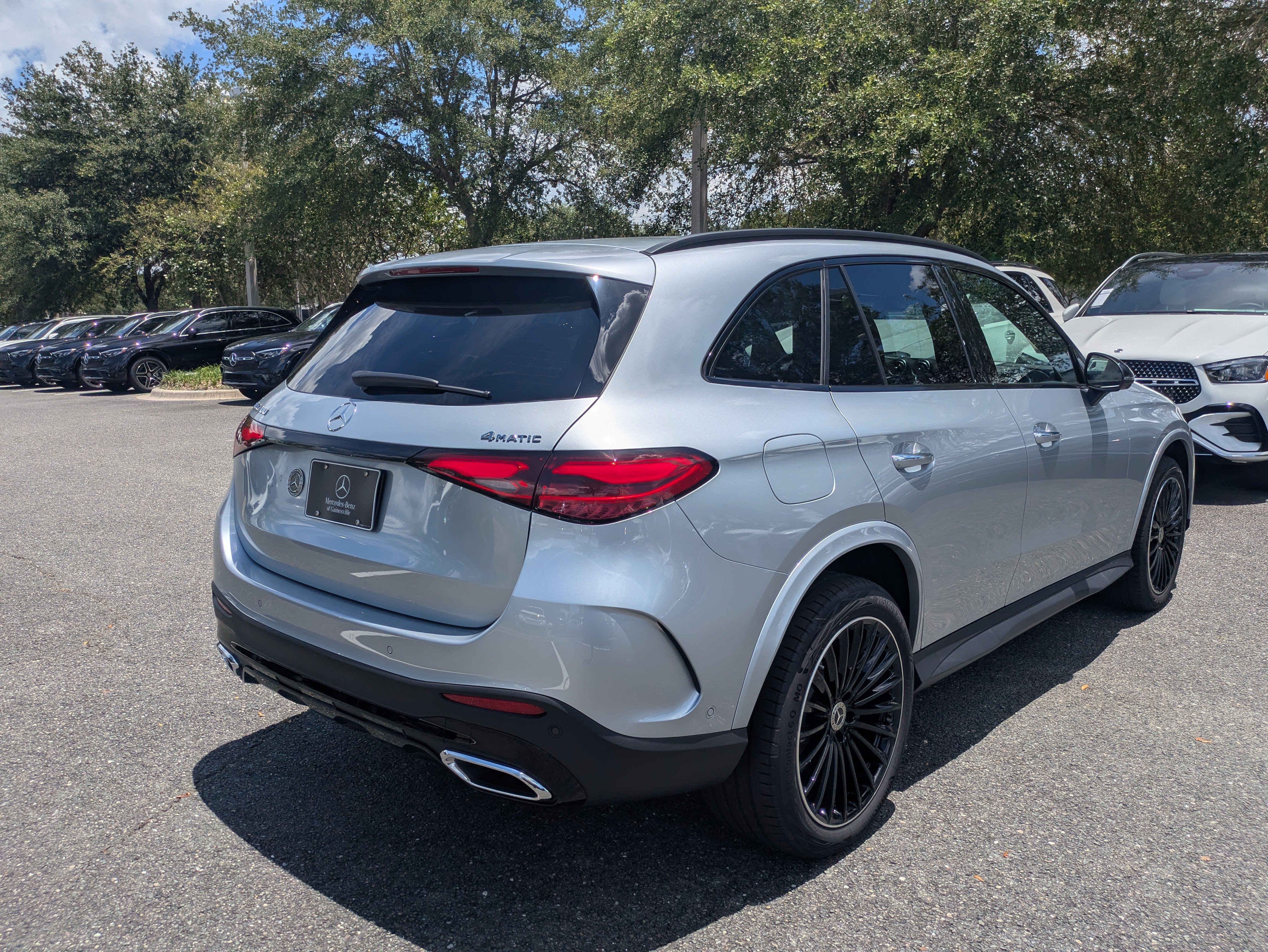 New 2026 Cirrus Silver Metallic Mercedes-Benz GLC 300 image 4