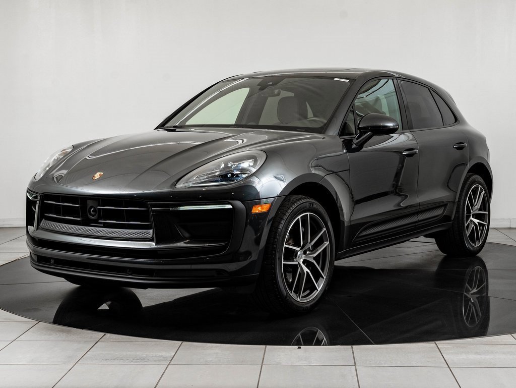 2025 Porsche Macan T
