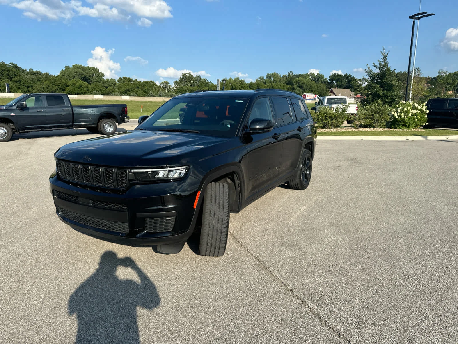 Used 2023 Jeep Grand Cherokee L Altitude with VIN 1C4RJKAG1P8853417 for sale in Kansas City