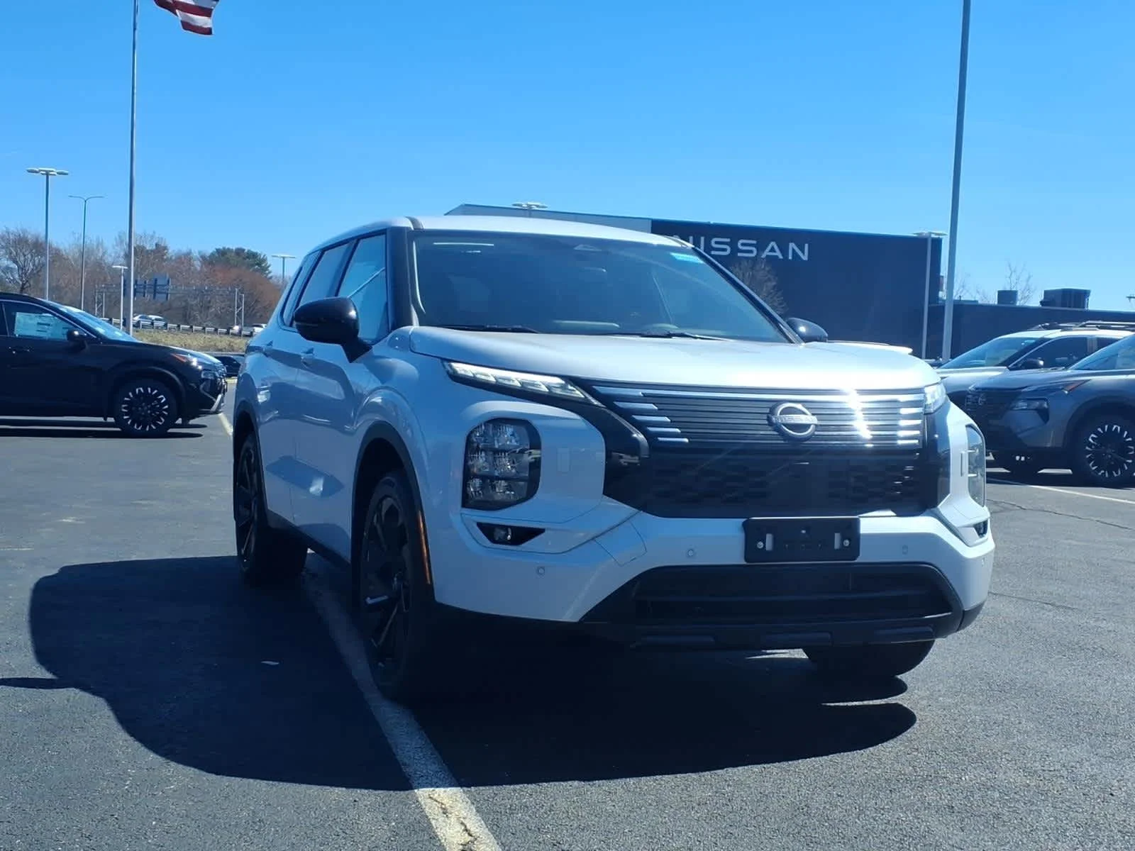 New 2026 Alpine Frost Nissan SL image 2