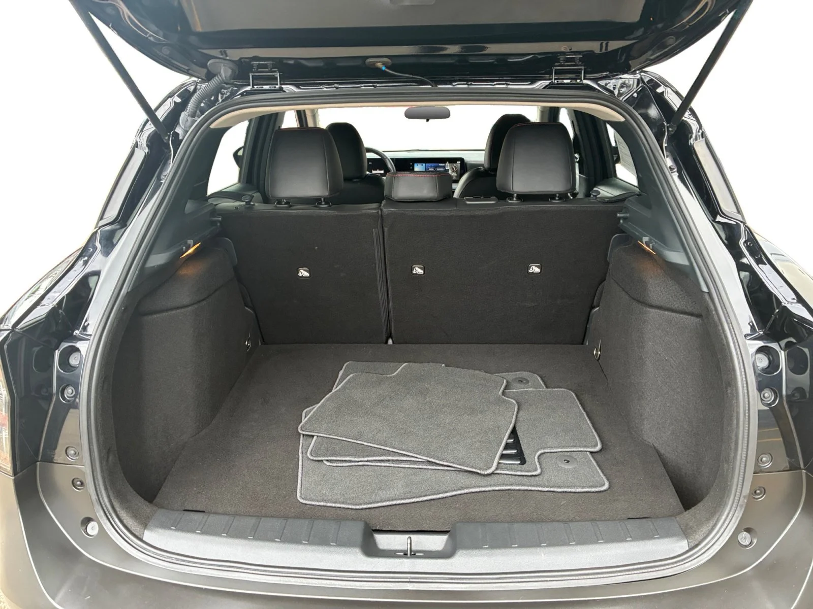 Certified Used 2025 Super Black Nissan SR image 39