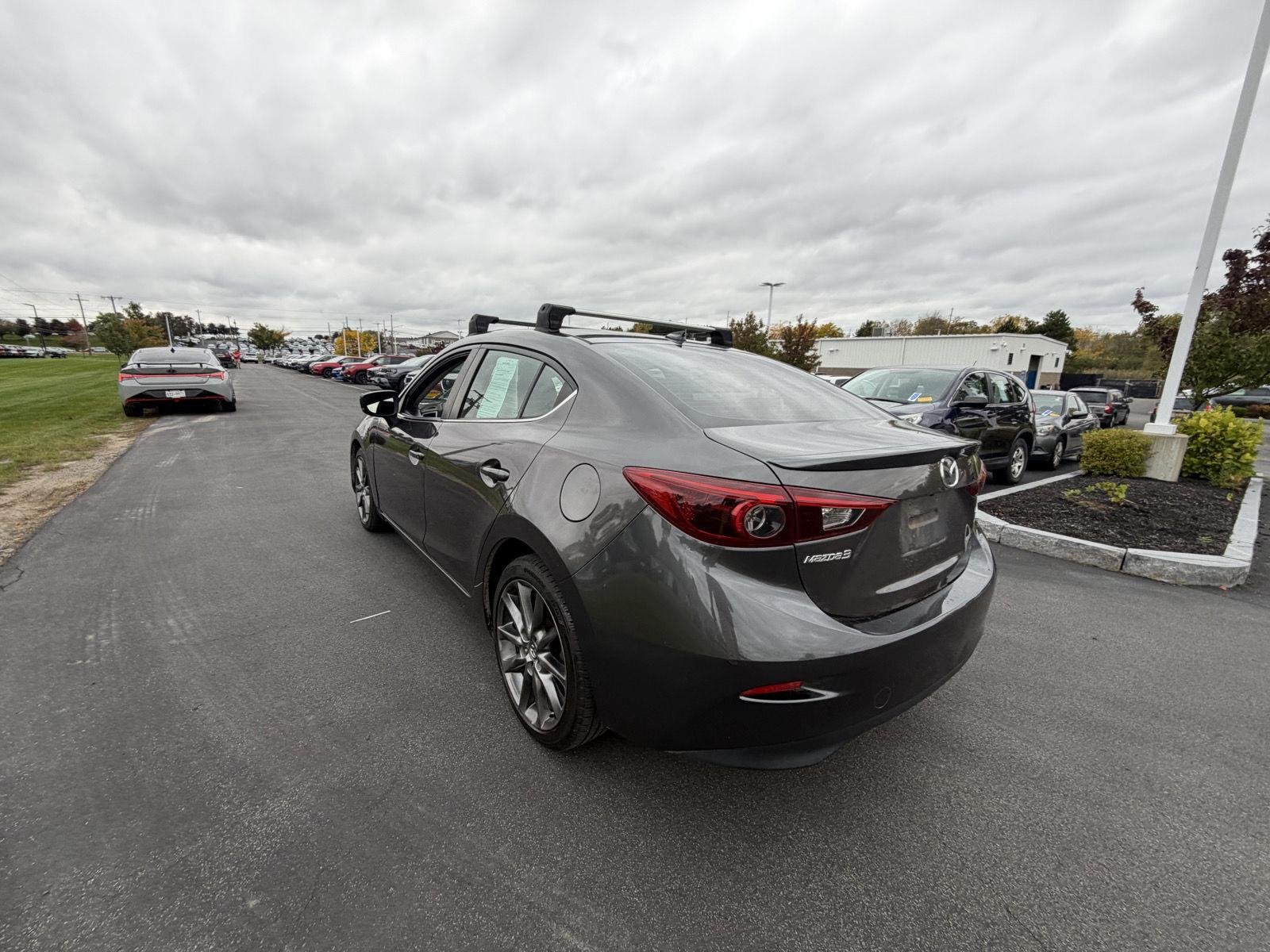 Used 2018 Machine Gray Metallic Mazda Grand Touring image 6