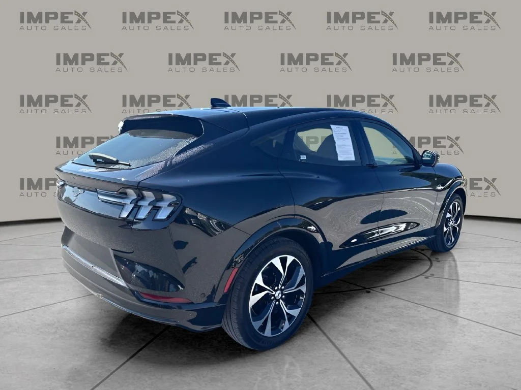 Used 2023 Black Ford Premium image 5