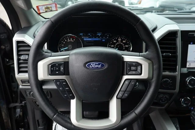 Used 2019 Black Metallic Ford Lariat image 20