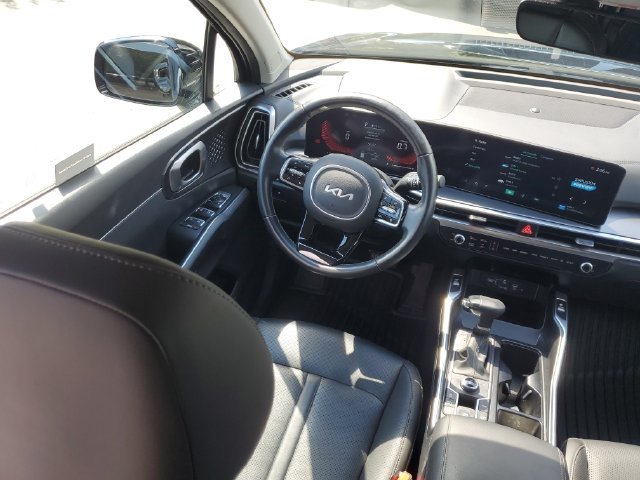 Certified Used 2025 Ebony Black Kia S image 8