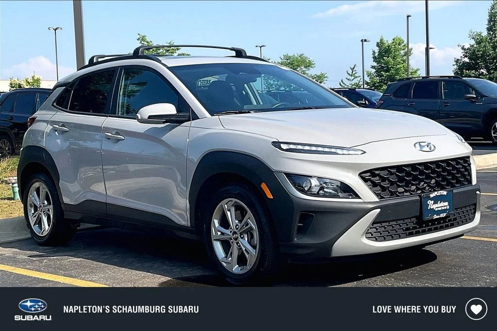 Used 2022 Silver Hyundai SEL image 1