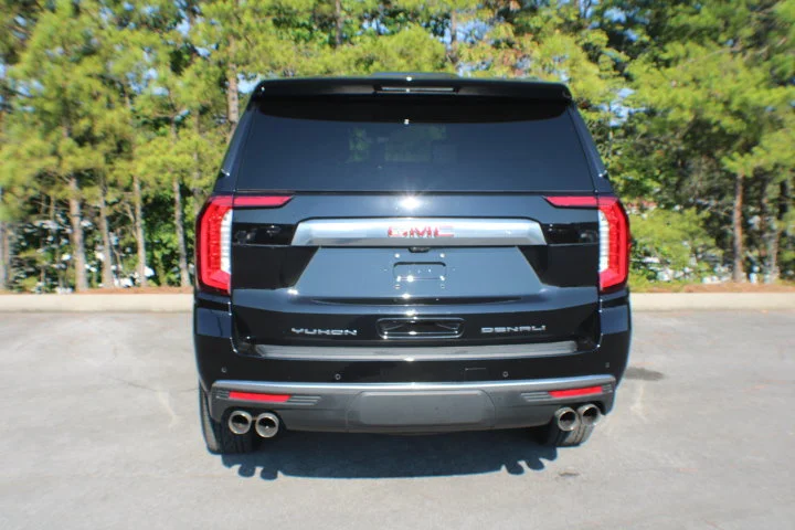 2024 GMC Yukon Denali - Photo 23