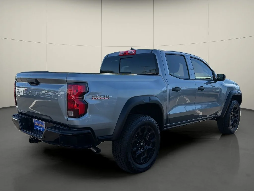 New 2026 Sterling Gray Metallic Chevrolet Trail Boss image 7