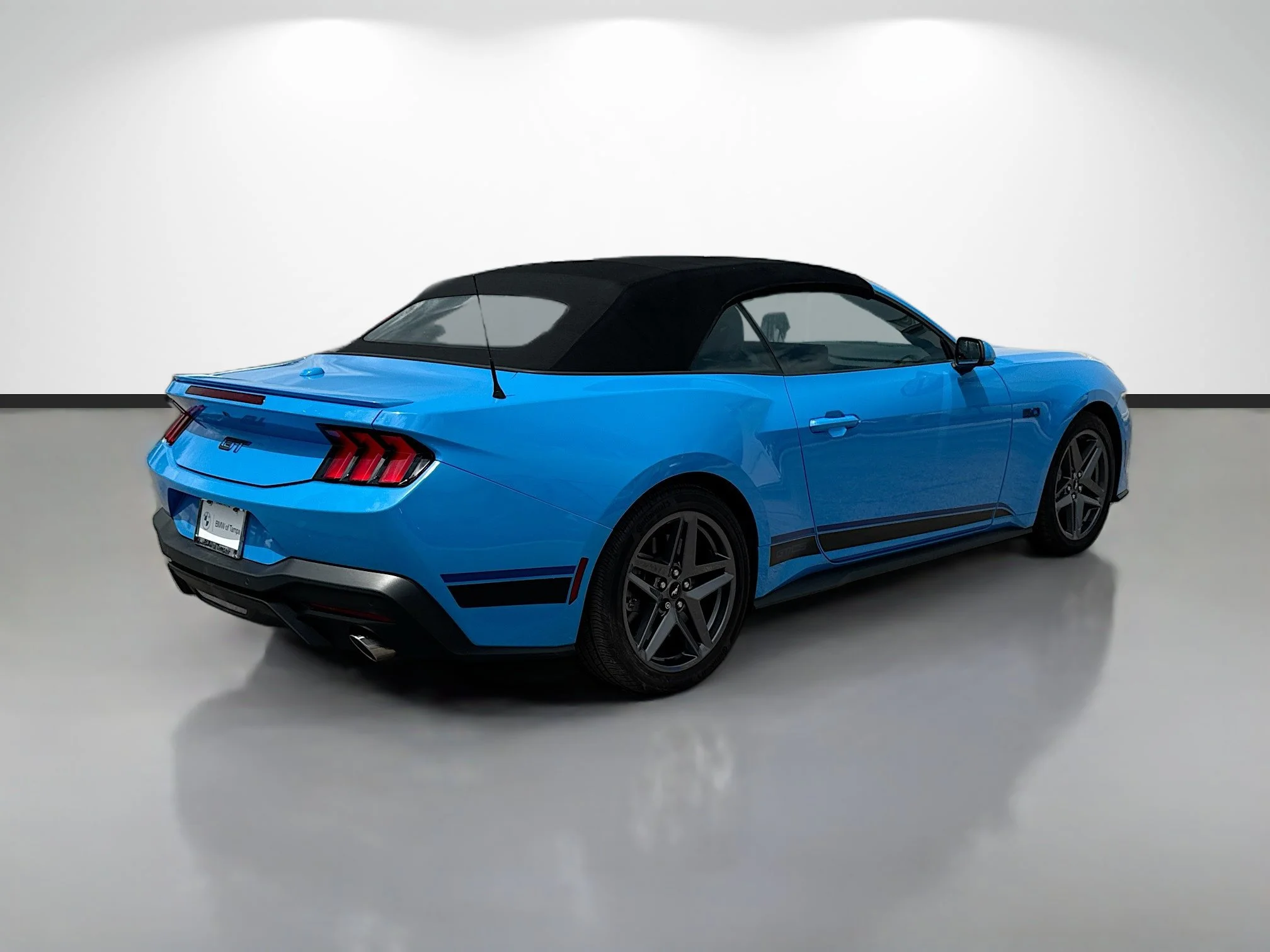 Used 2024 Grabber Blue Metallic Ford GT Premium image 3